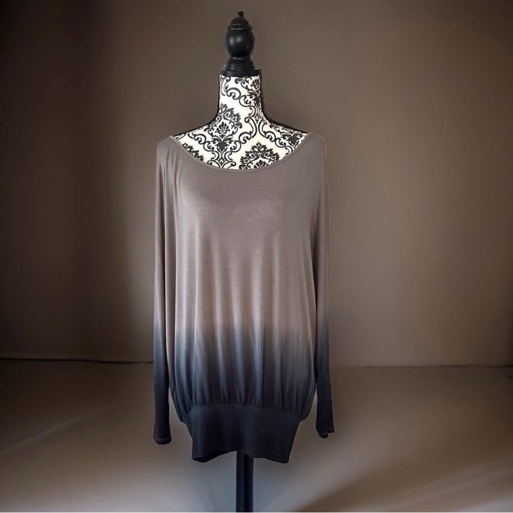 Venus Ombré Dolman Top - Picture 2 of 6